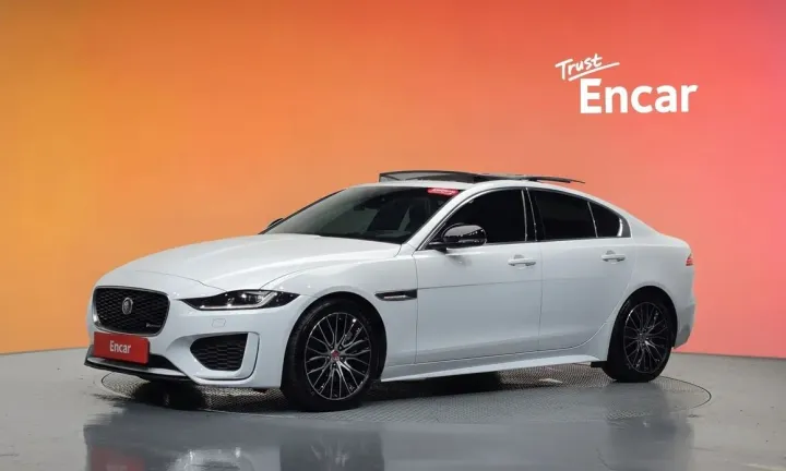 Jaguar XE
