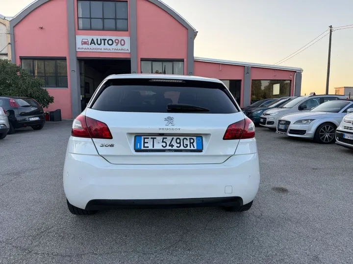 Peugeot 308