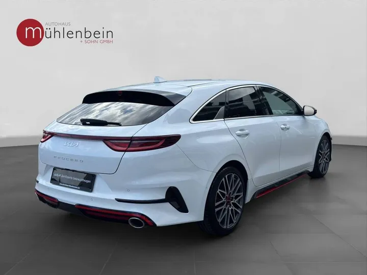 Kia pro cee'd / ProCeed