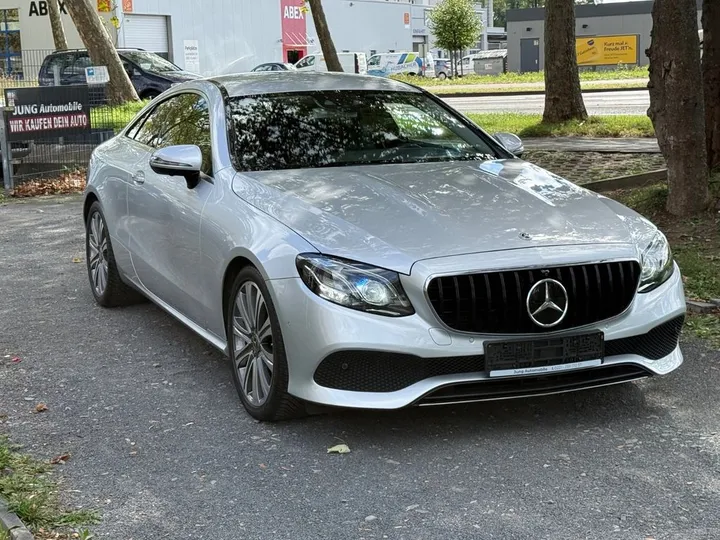 Mercedes-Benz E 200