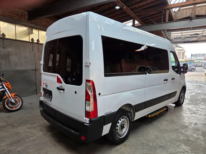 Nissan Interstar