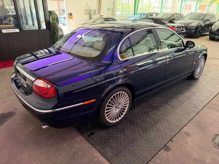 Jaguar S-Type