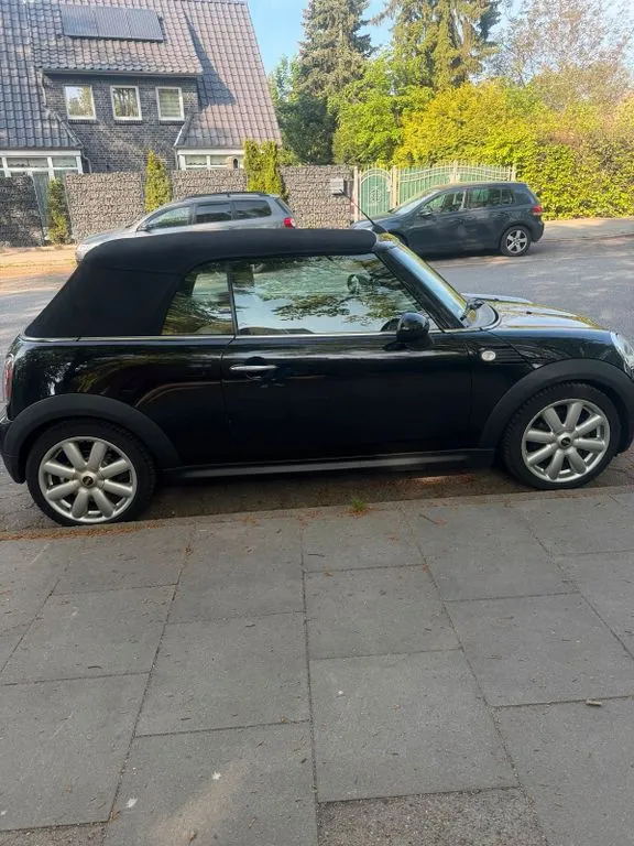 MINI Cooper Cabrio