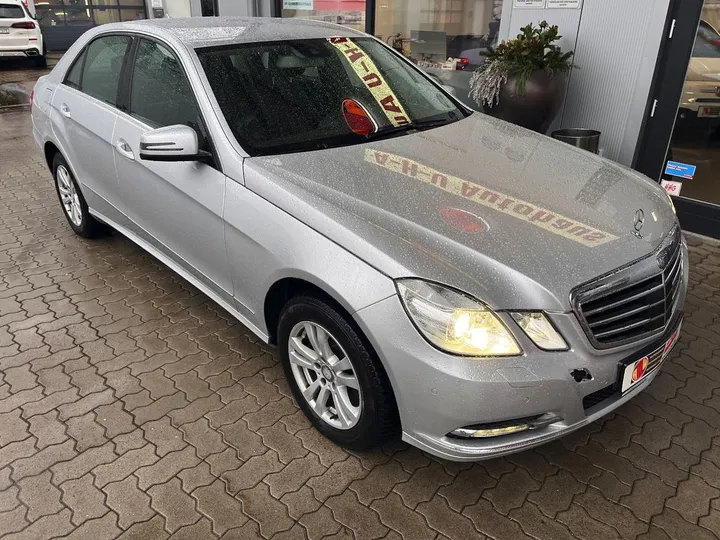 Mercedes-Benz E 220