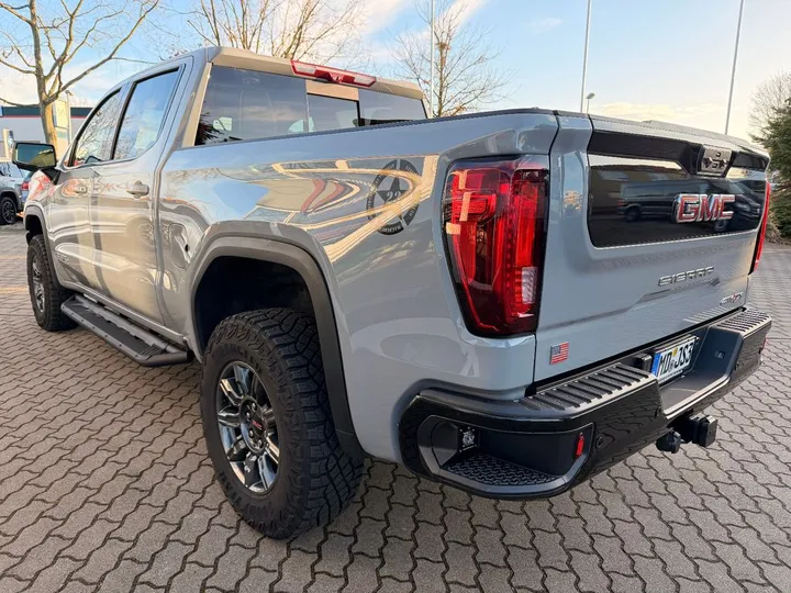 GMC Sierra