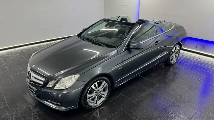 Mercedes-Benz E 200