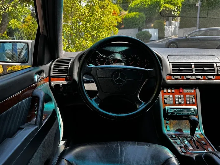 Mercedes-Benz 600