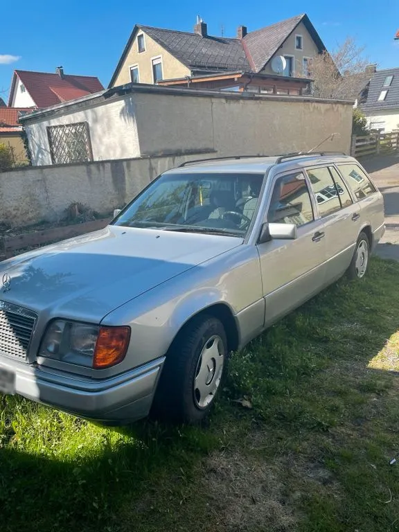 Mercedes-Benz E 250