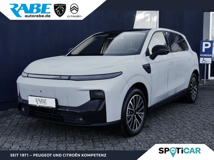 Leapmotor B10