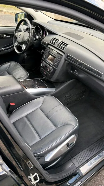 Mercedes-Benz CE 300
