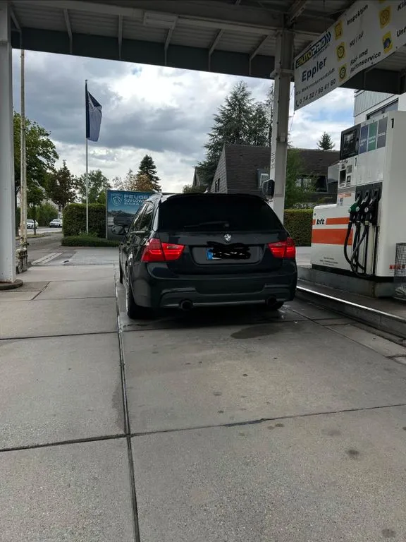 BMW 325