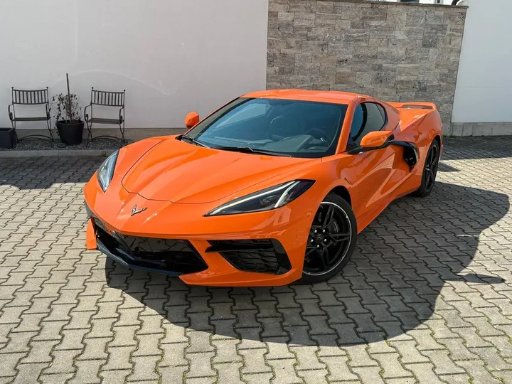 Corvette C8