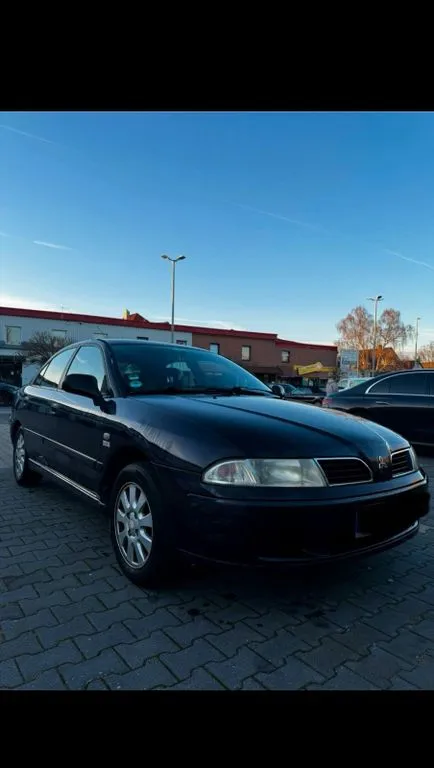 Mitsubishi Carisma