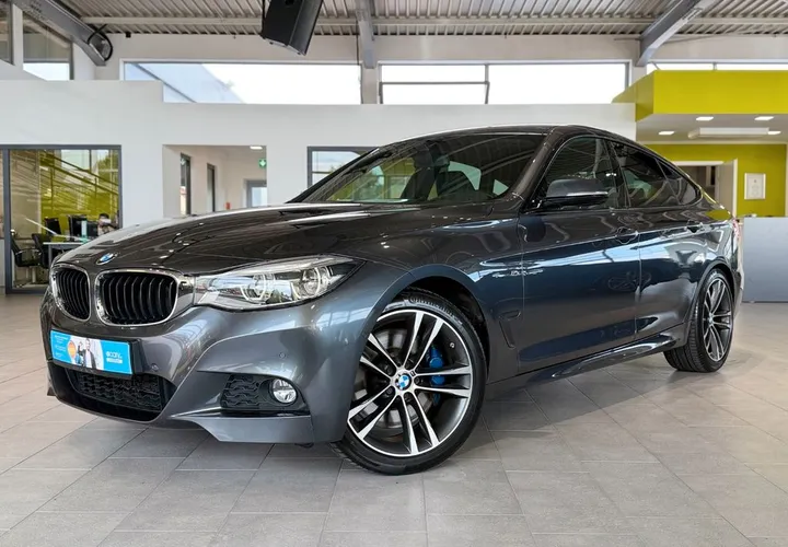 BMW 330