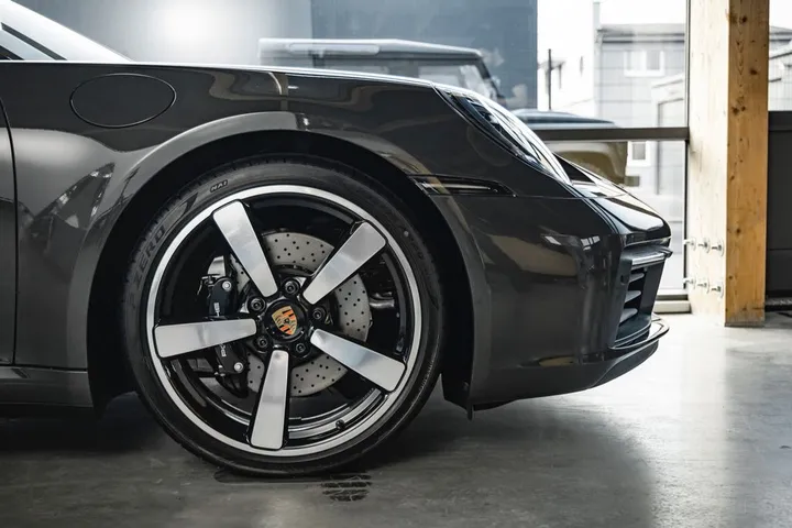 Porsche 992