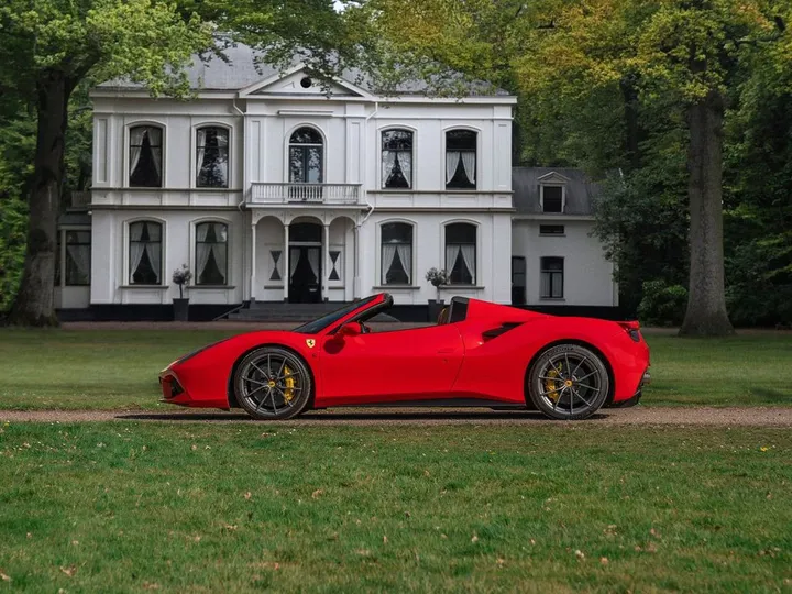 Ferrari 488 Spider