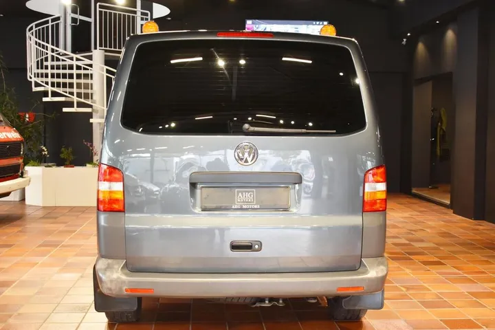 Volkswagen T5 Kombi