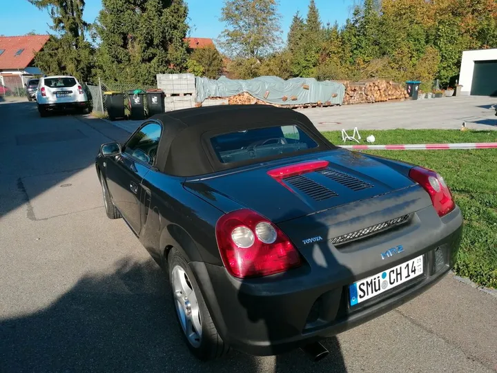 Toyota MR 2