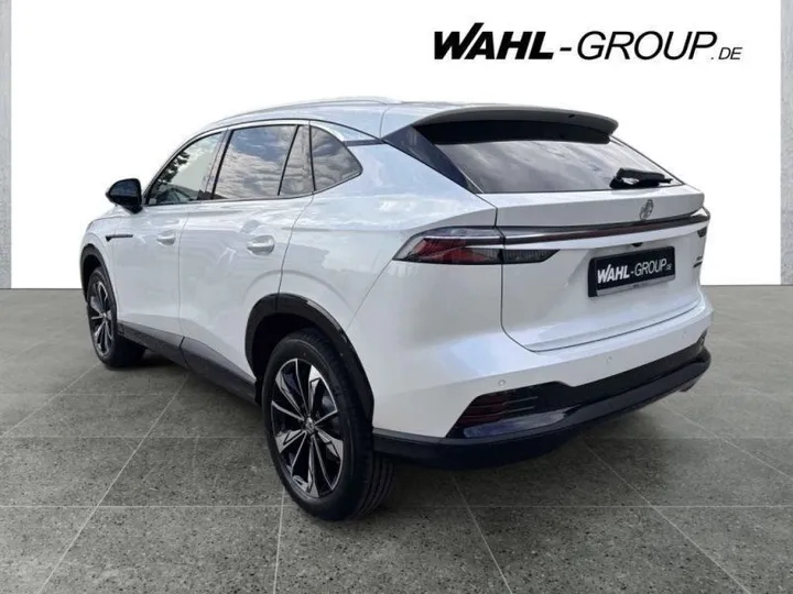 MG HS