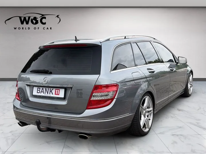 Mercedes-Benz C 320