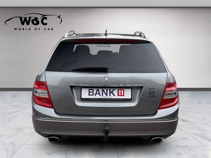 Mercedes-Benz C 320