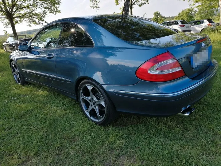 Mercedes-Benz CLK 320