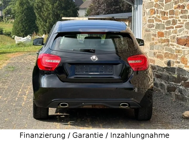 Mercedes-Benz A 220