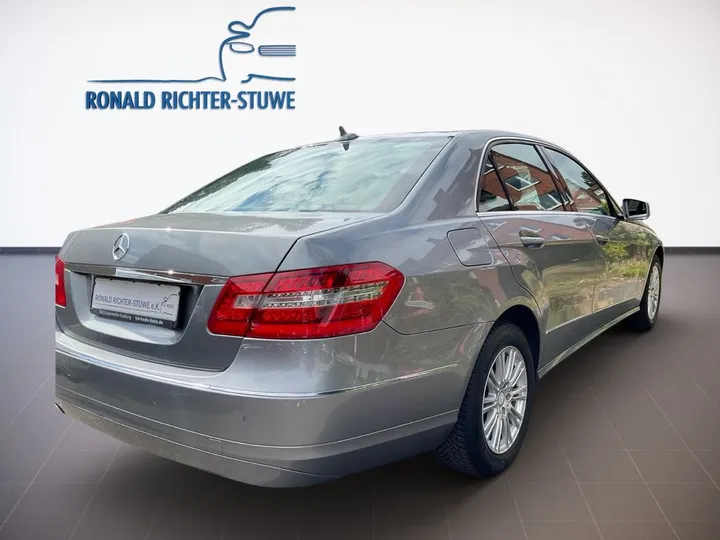 Mercedes-Benz E 250