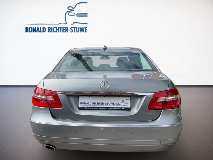 Mercedes-Benz E 250