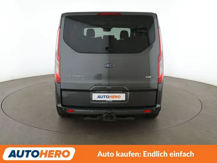 Ford Tourneo Custom