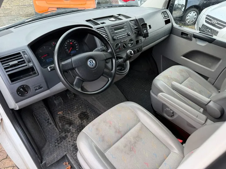 Volkswagen T5 Transporter