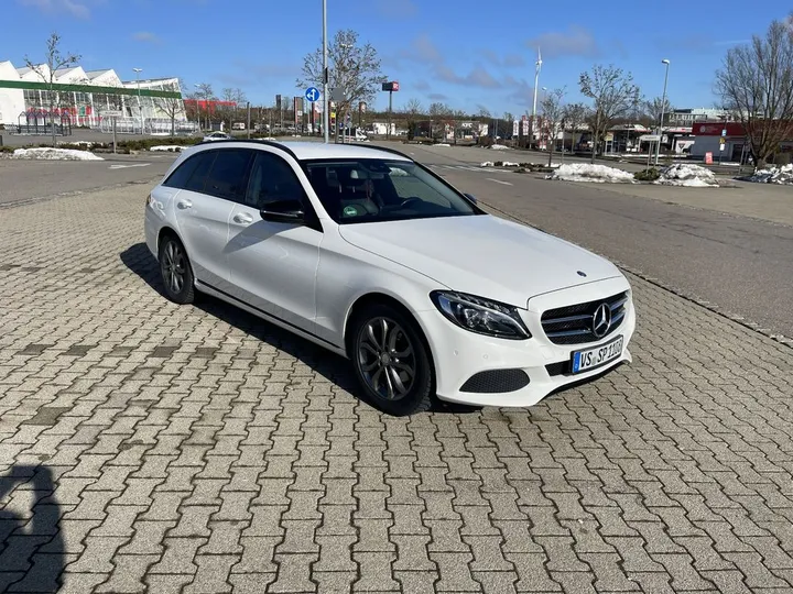 Mercedes-Benz C 220