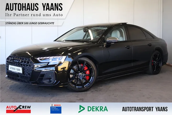 Audi S8