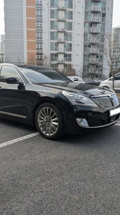 Hyundai Equus