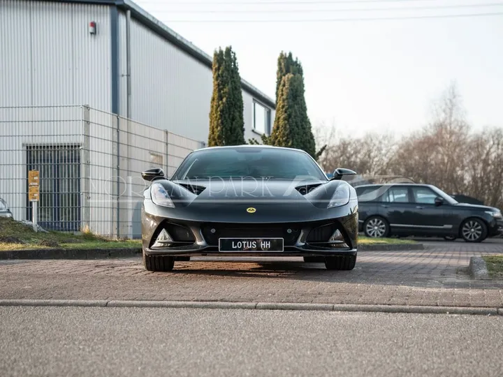 Lotus Emira