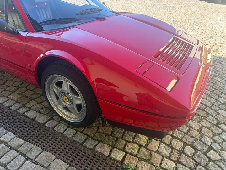Ferrari 328