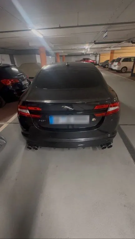 Jaguar XF