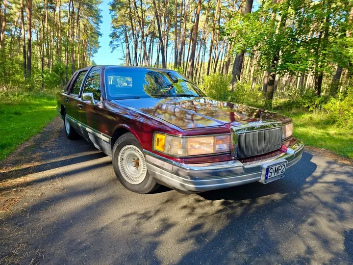 Lincoln Town Car
