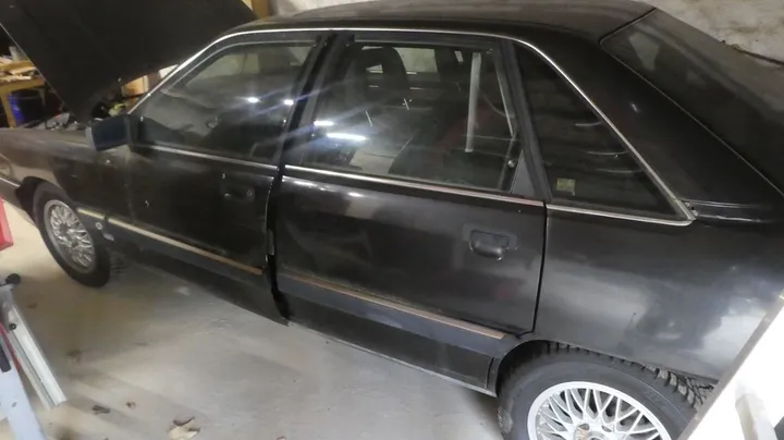 Audi 200