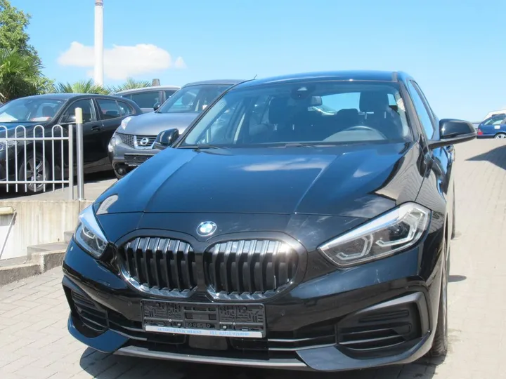 BMW 118