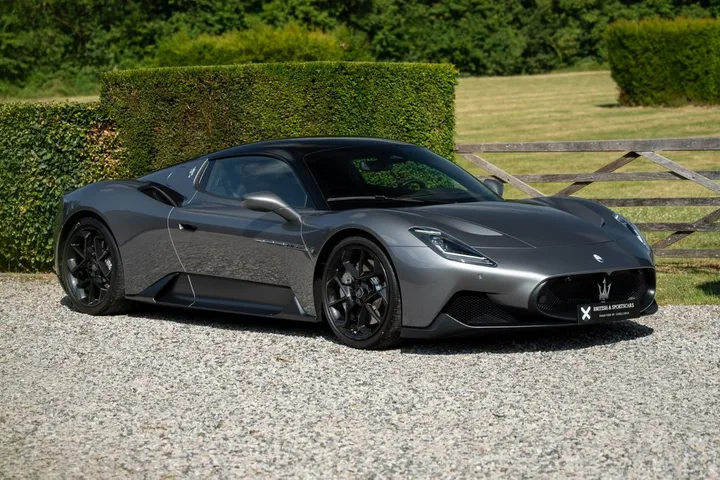 Maserati MC20