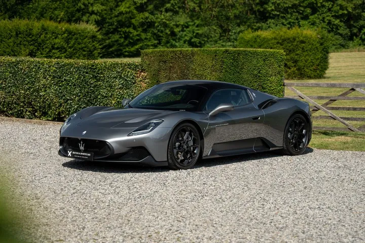 Maserati MC20