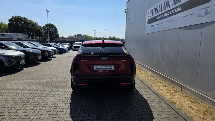 Cadillac LYRIQ