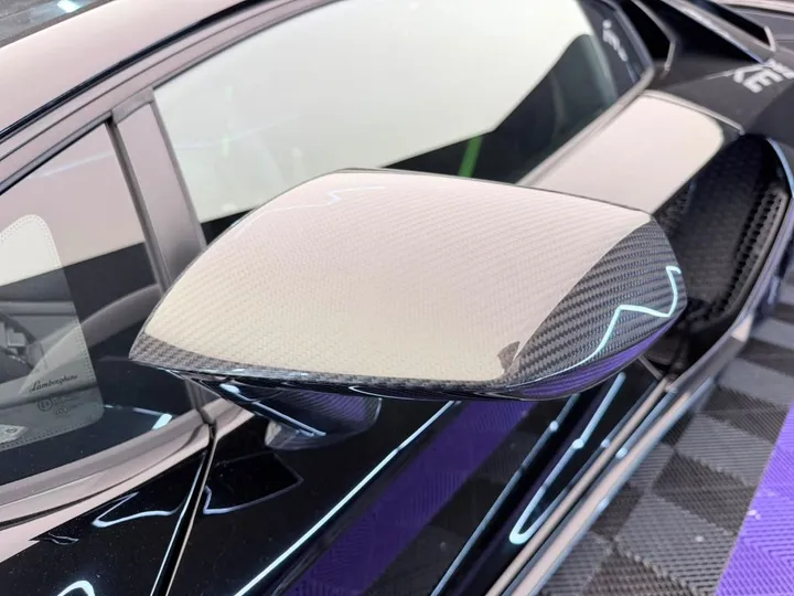 Lamborghini Aventador