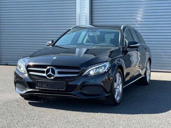 Mercedes-Benz C 220