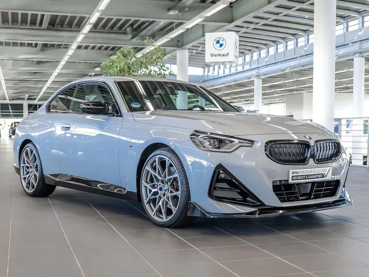 BMW M240i