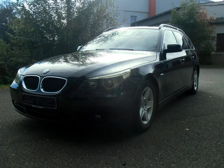 BMW 525