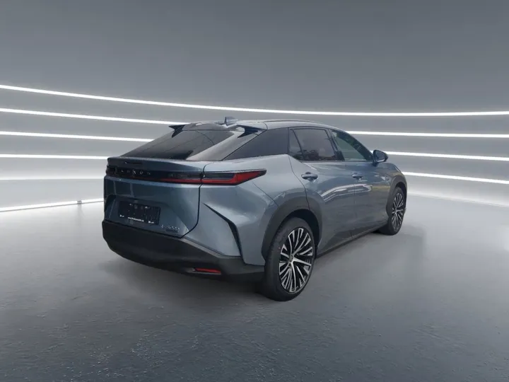 Lexus RZ
