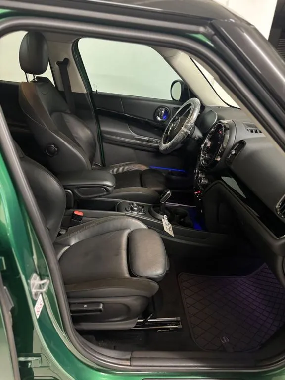MINI Countryman D (Cooper)