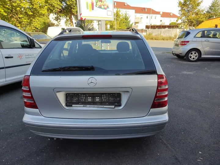 Mercedes-Benz C 220